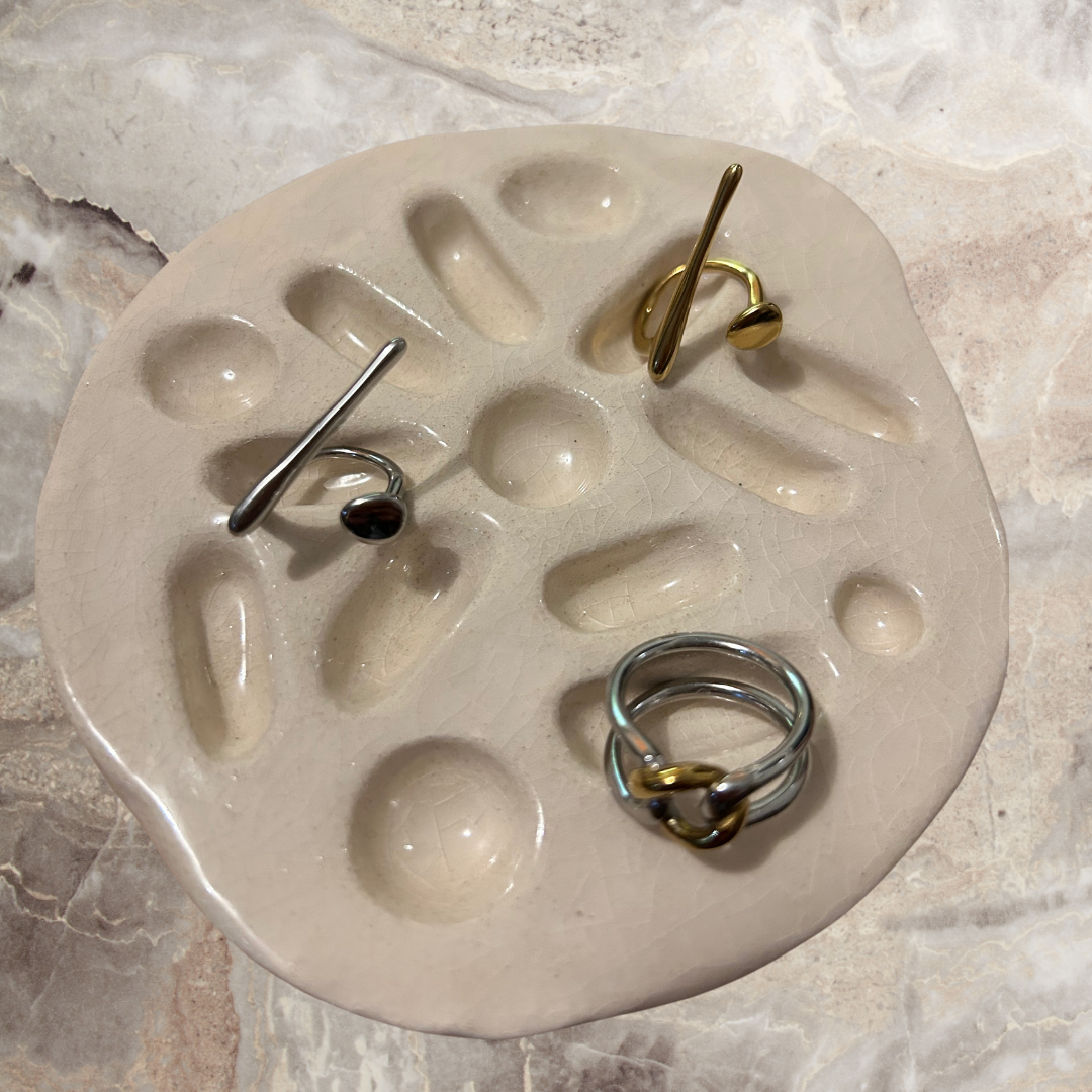 Porte-bague en Grès Fait à la Main - Pièce Unique